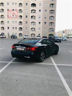 Nissan Maxima